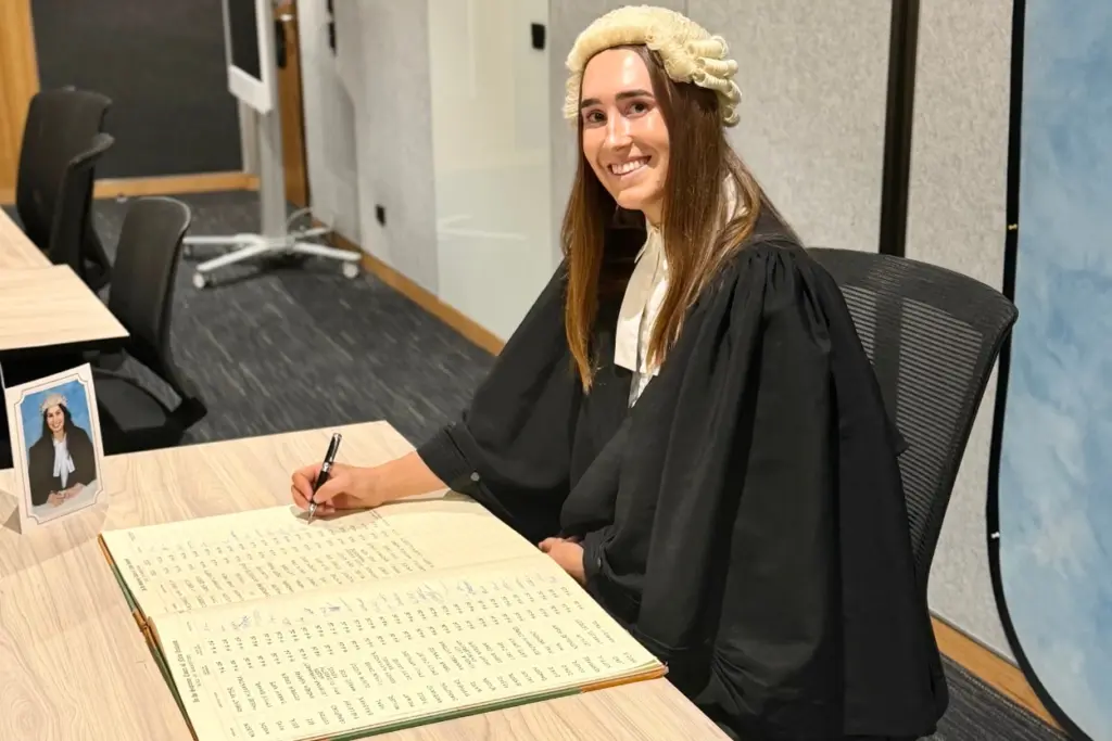 Stefanie Signing bar aws legal admission